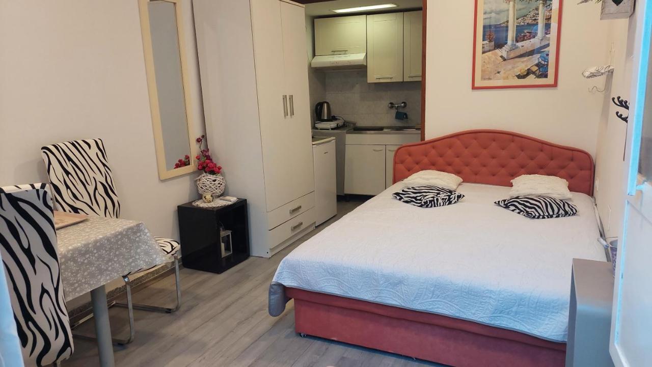 Apartment Rosse Split Exterior photo